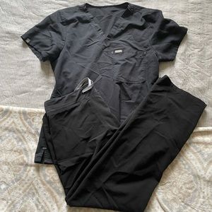 Figs scrub set - black